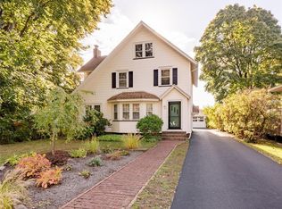 77 Versailles Rd, Rochester, NY 14621