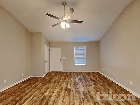 3rd image of 1901 Susan Rd