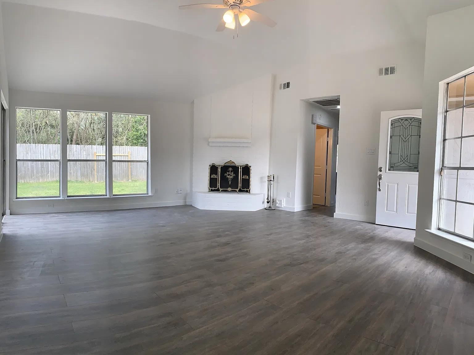 1814 Wilshire Park Drive - 1 — Photo 3