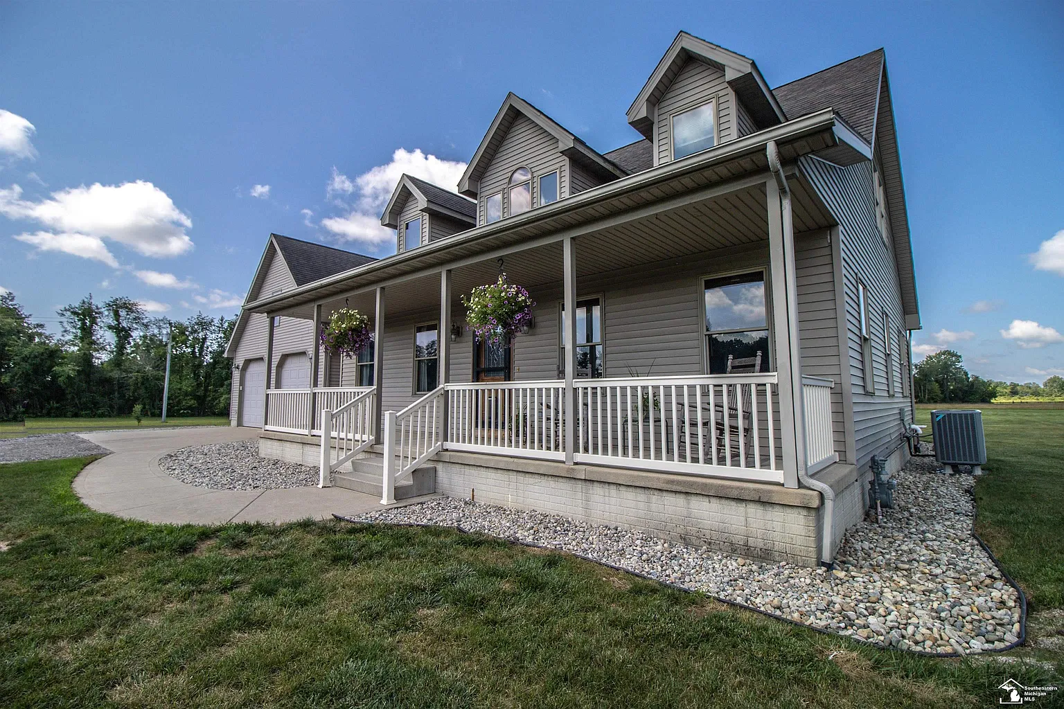 4986 Wells Rd photo 1