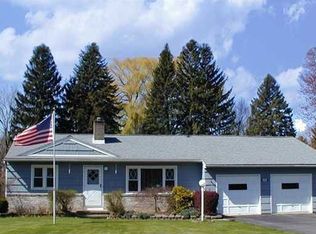 343 Bay View Rd, Rochester, NY 14609