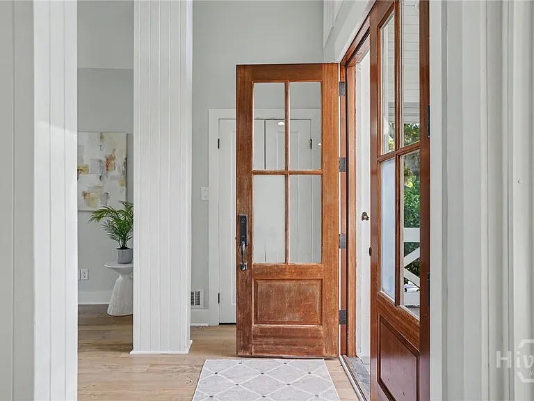 12 Cricket Ct — Photo 2