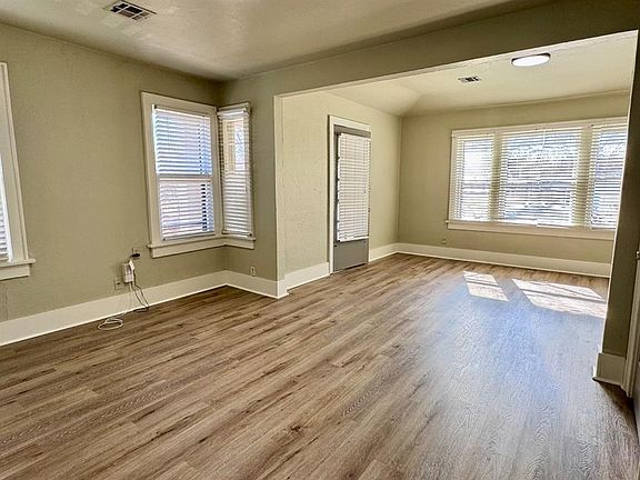 3rd image of 2521 NW 12th St