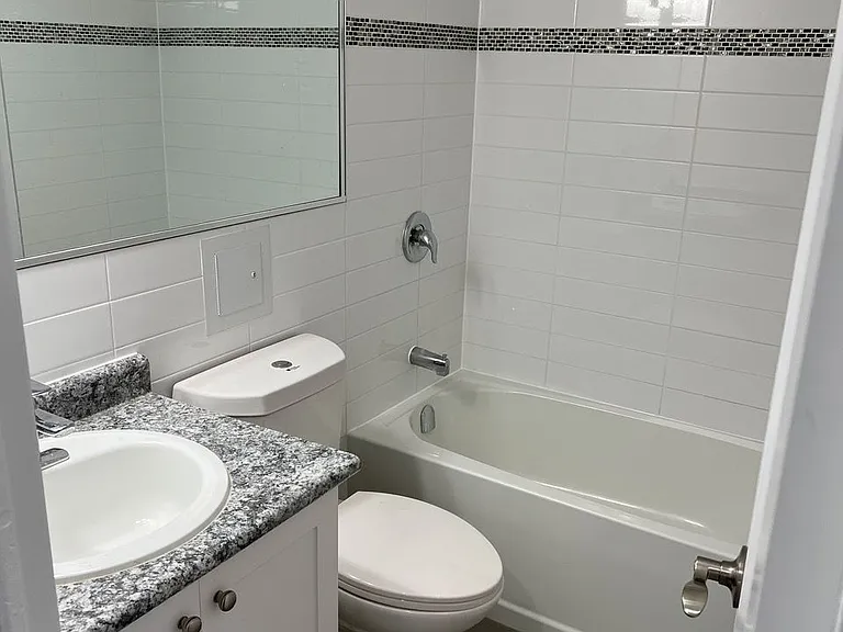 34 Carscadden Dr #410 — Photo 6