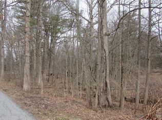 Greising St, Pine Bush, NY 12566