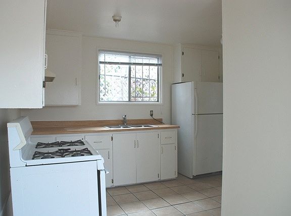 2nd image of 2482 K St