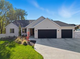 177 W Canyon Crest Rd, Alpine, UT 84004