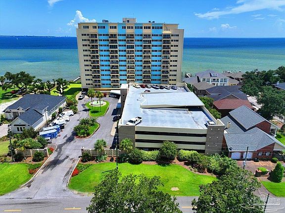 5th image of 825 Bayshore Dr APT 304