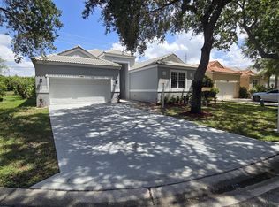 6841 NW 81st Ct, Parkland, FL 33067