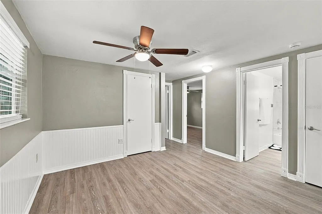2 bed, 1.5 bath, 1072 sqft, $2,300 — Photo 4