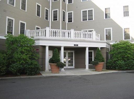 1st image of 8 Crowninshield St Unit 207