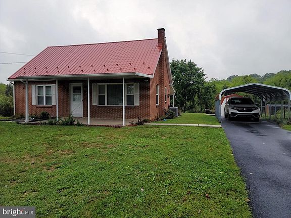 3rd image of 2711 Spring Rd