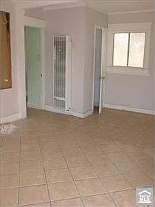 5th image of 2259 E 11th St