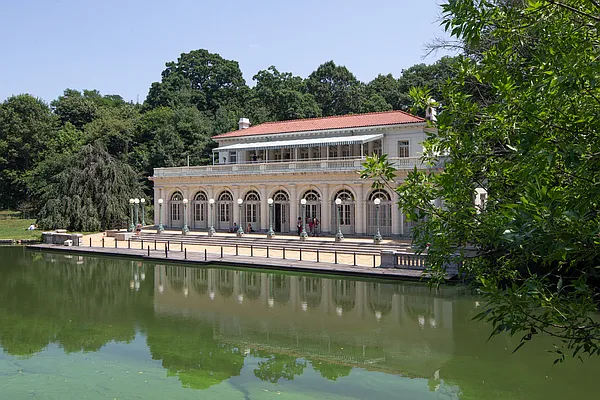 Sold by Corcoran | media 27