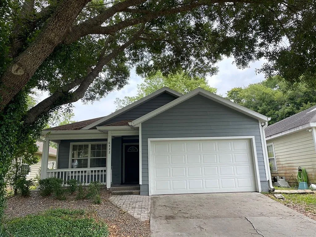 3 bed, 2.0 bath, 1338 sqft, $1,645 — Photo 2