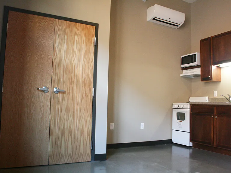 Aerie 147 Lofts — Photo 30