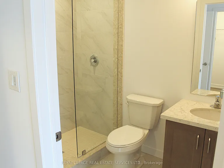 460 Dundas St E #1102 — Photo 21