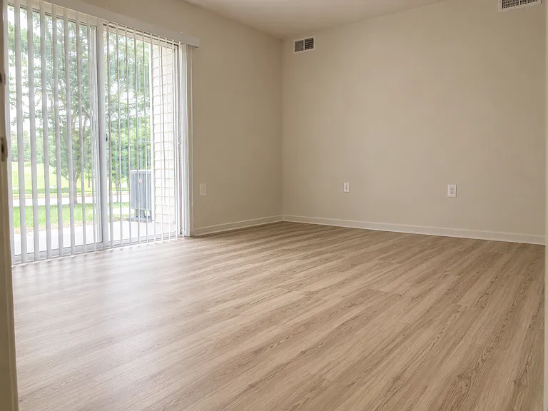 5 Lockhart Cir #C — Photo 13