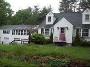262 Fox Point Rd, Newington, NH 03801