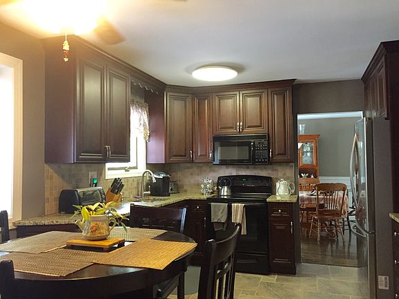 Eat in Kitchen