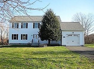 35 Bridgeview Way, Portsmouth, RI 02871
