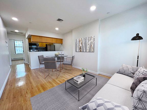 3rd image of 68 Lafayette Ave APT 3
