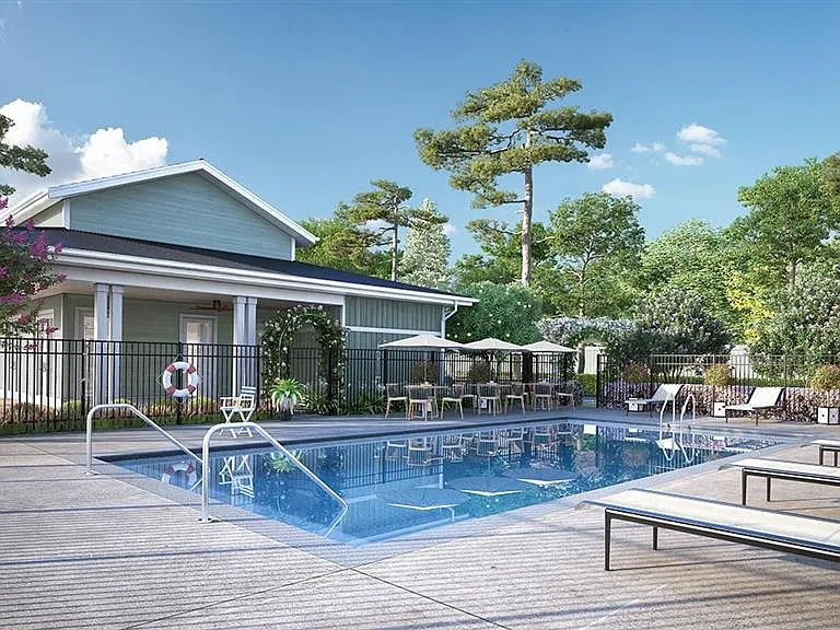 Bay Pointe at Summerville — Photo 18
