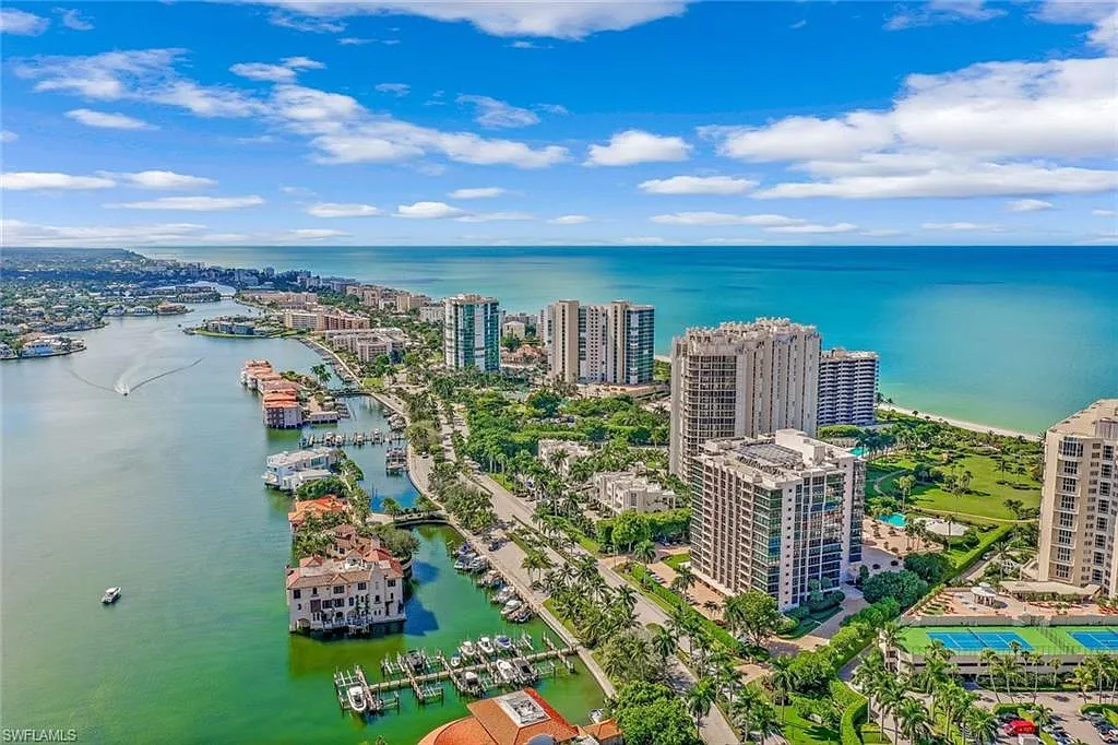 2 bed, 2.0 bath, 1735 sqft, $18,000 — Photo 2
