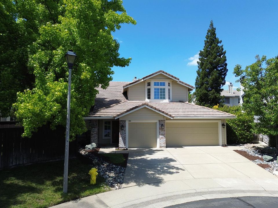 1st image of 2431 Carr Ct