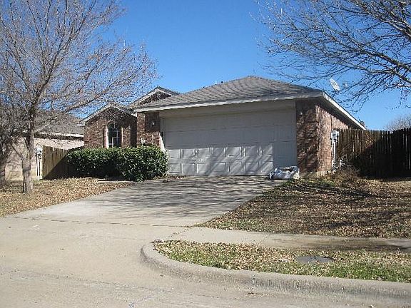 3rd image of 516 Port Arthur Dr