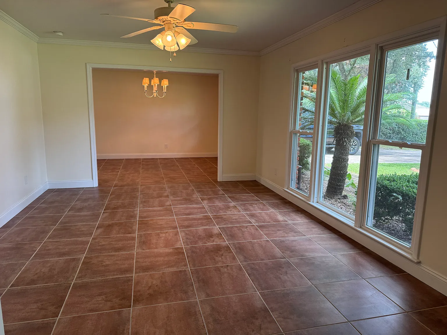 4 bed, 2010 sqft, $2,750 — Photo 3