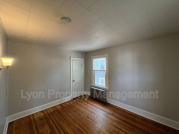 3rd image of 11 E Lawlor St Floor 2