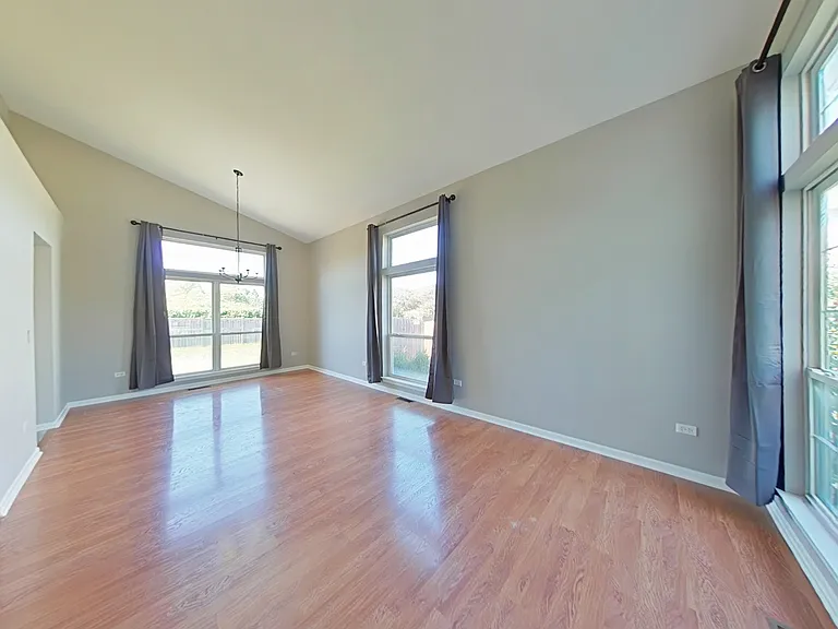 1862 Baldwin Way — Photo 2