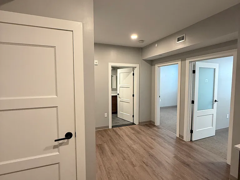 40 Symphony Rd #2 — Photo 5