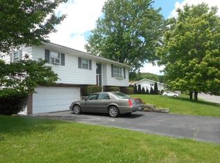 2949 Northwood Dr, Endwell, NY 13760