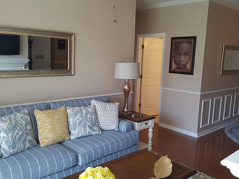 1600 Long Grove Dr #1221 — Photo 8