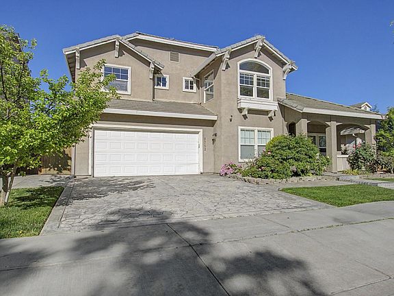 3rd image of 1753 Mills Dr