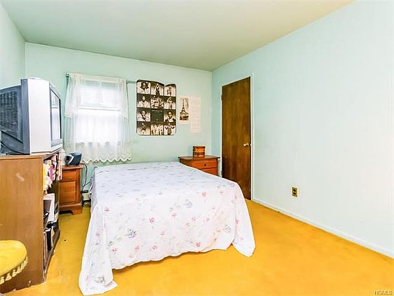 3rd image of 9 Cabot Ave