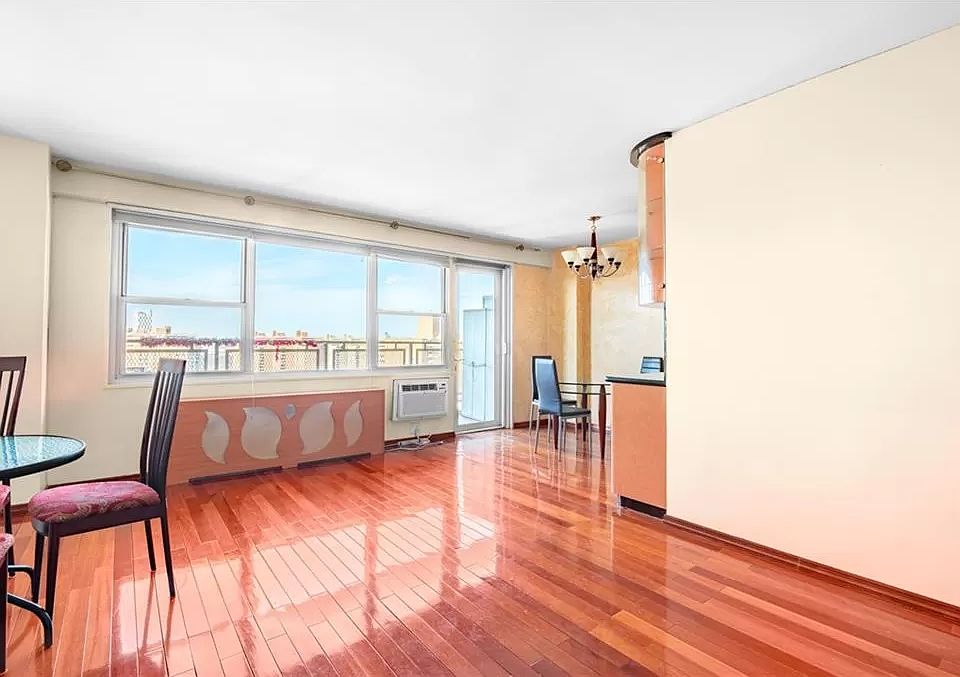 1st image of 2928 W 5th St #23A