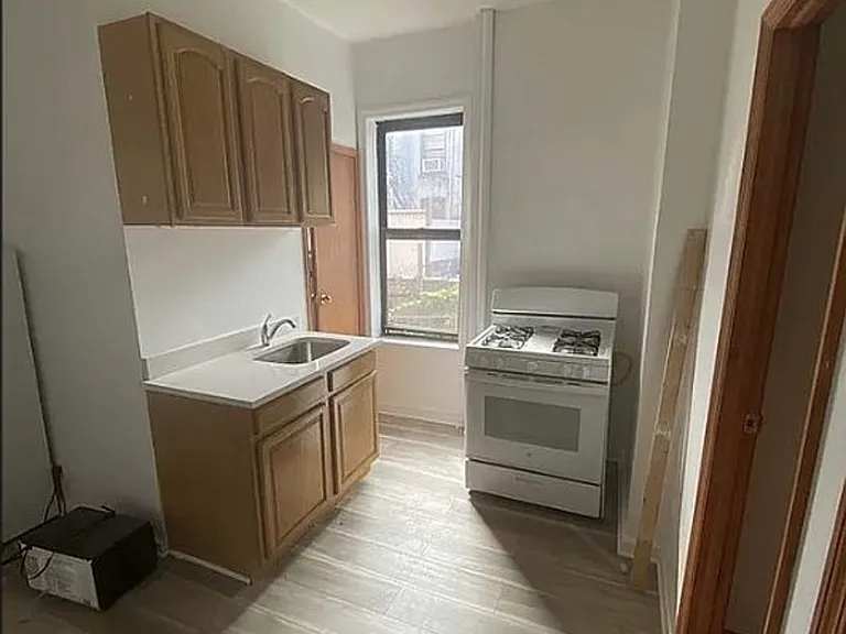 255 Bergen St #16 — Photo 5