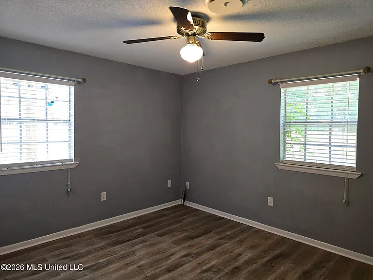 12334 Fernwood Cv — Photo 16