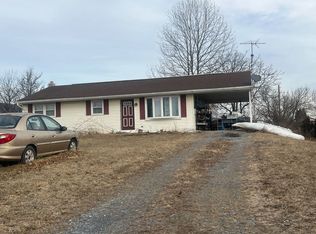637 N Middle Rd, Newville, PA 17241