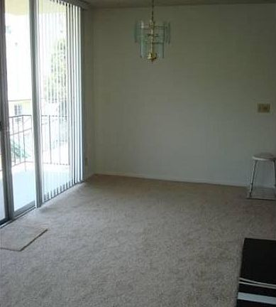 Dinnette & New Carpet