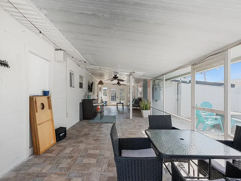 320 Belair Ave — Photo 25