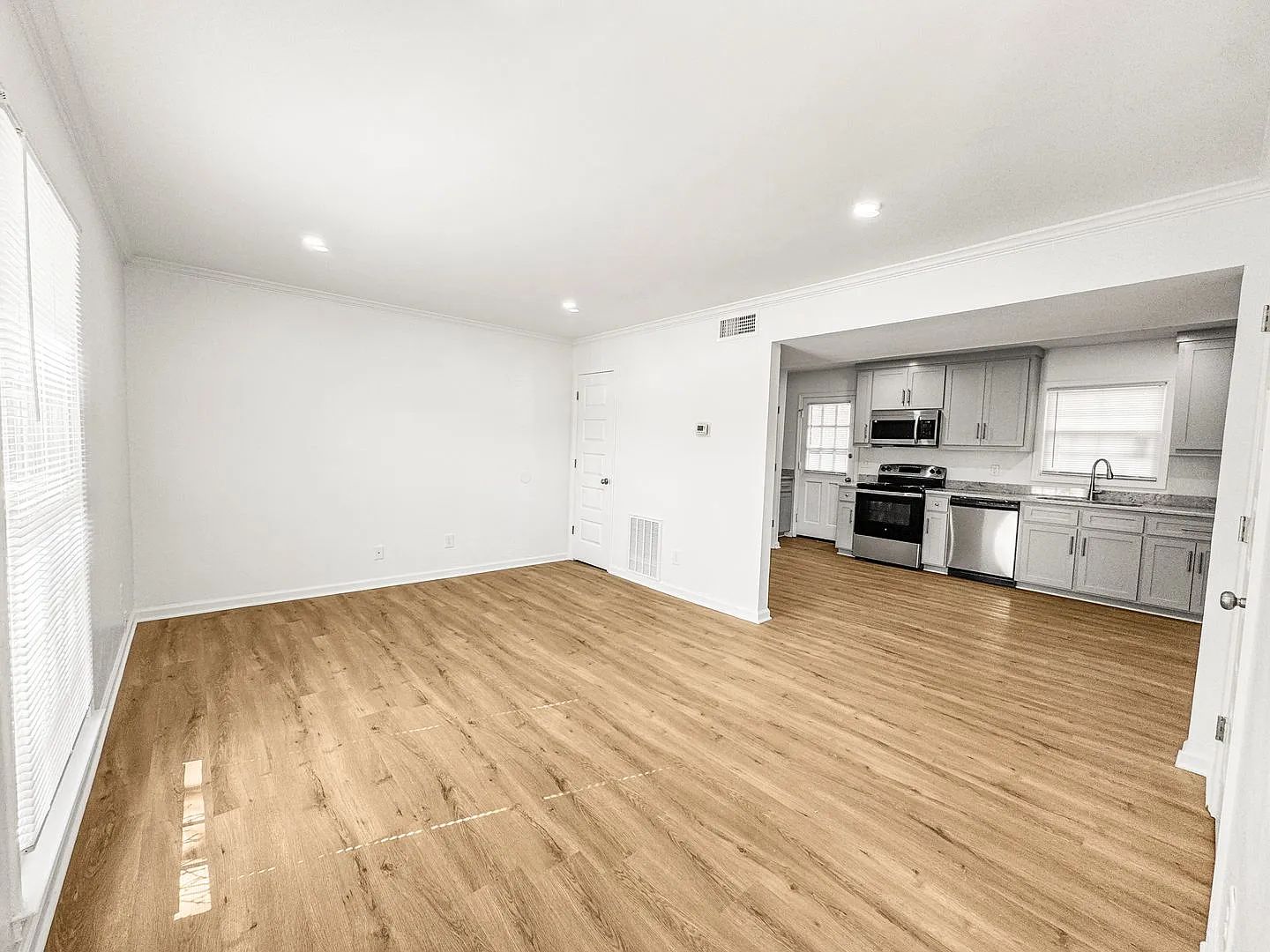Wellongate Apartments — Photo 2