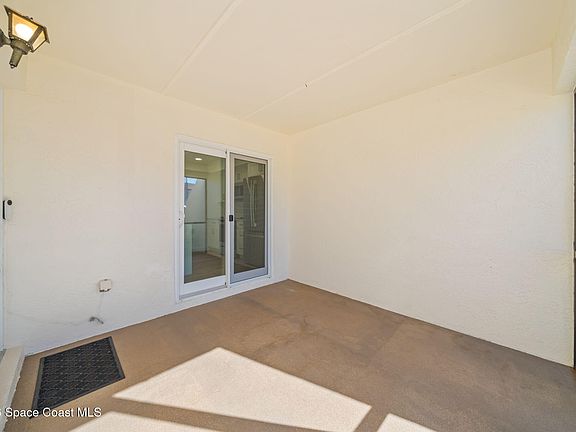 3rd image of 716 Ridge Club Dr