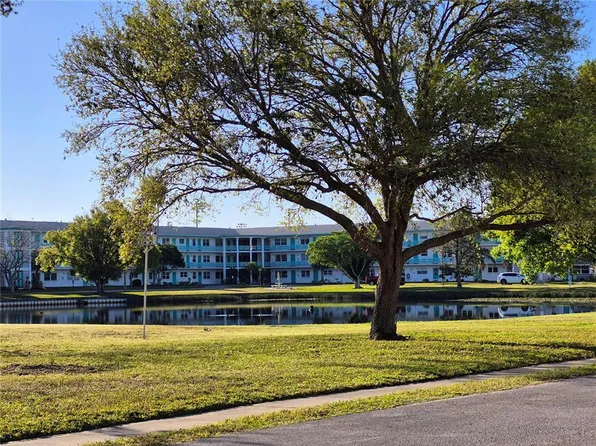 6000 20th St N APT 116, Saint Petersburg, FL 33714