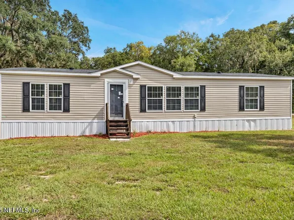 100 KILLIAN Drive, Hawthorne, FL 32640