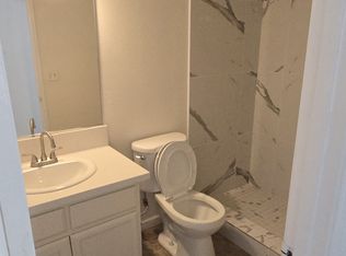 1666 E Red Beaut Cir, Reedley, CA 93654