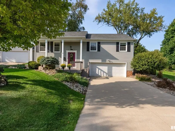 933 25th Ave, East Moline, IL 61244